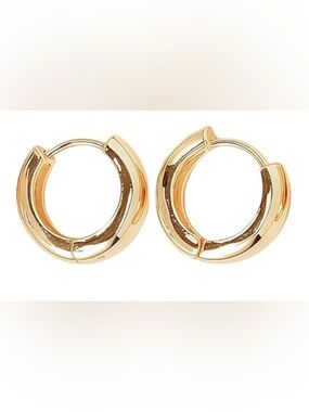 Gold Chunky hinged huggie earrings*